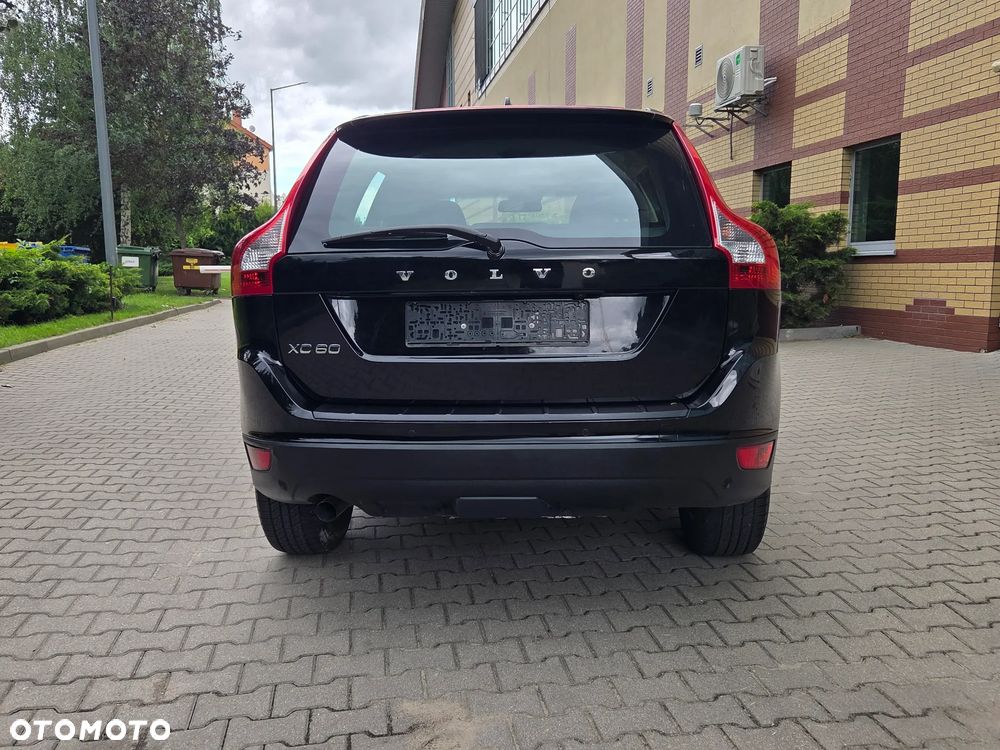 Volvo XC 60 D4 Geartronic Momentum - 10