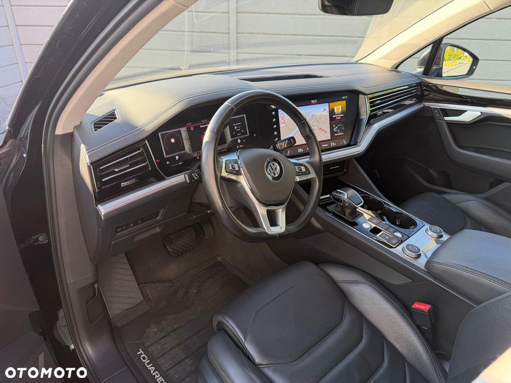 Volkswagen Touareg - 8
