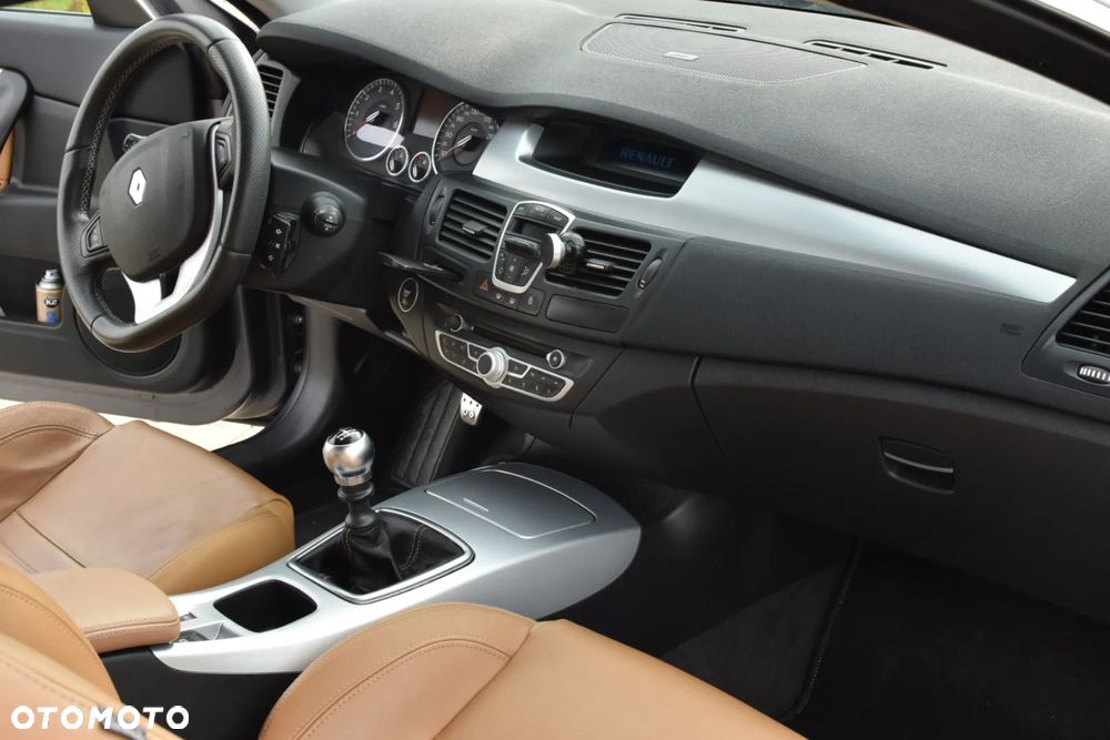 Renault Laguna 2.0T GT - 6