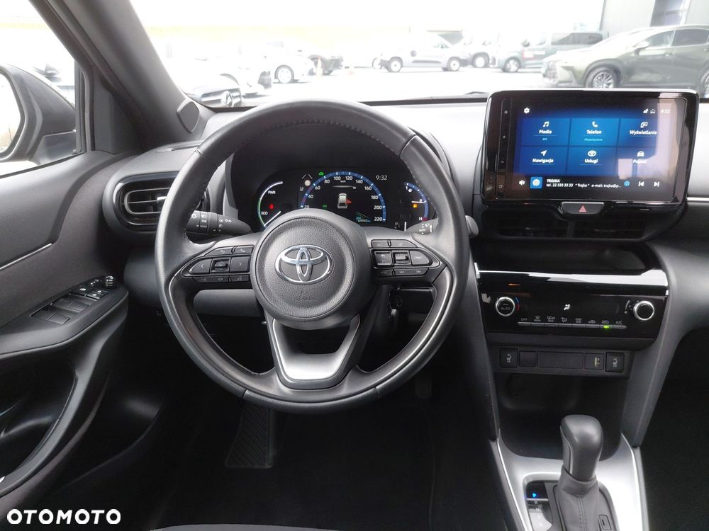 Toyota Yaris Cross - 12