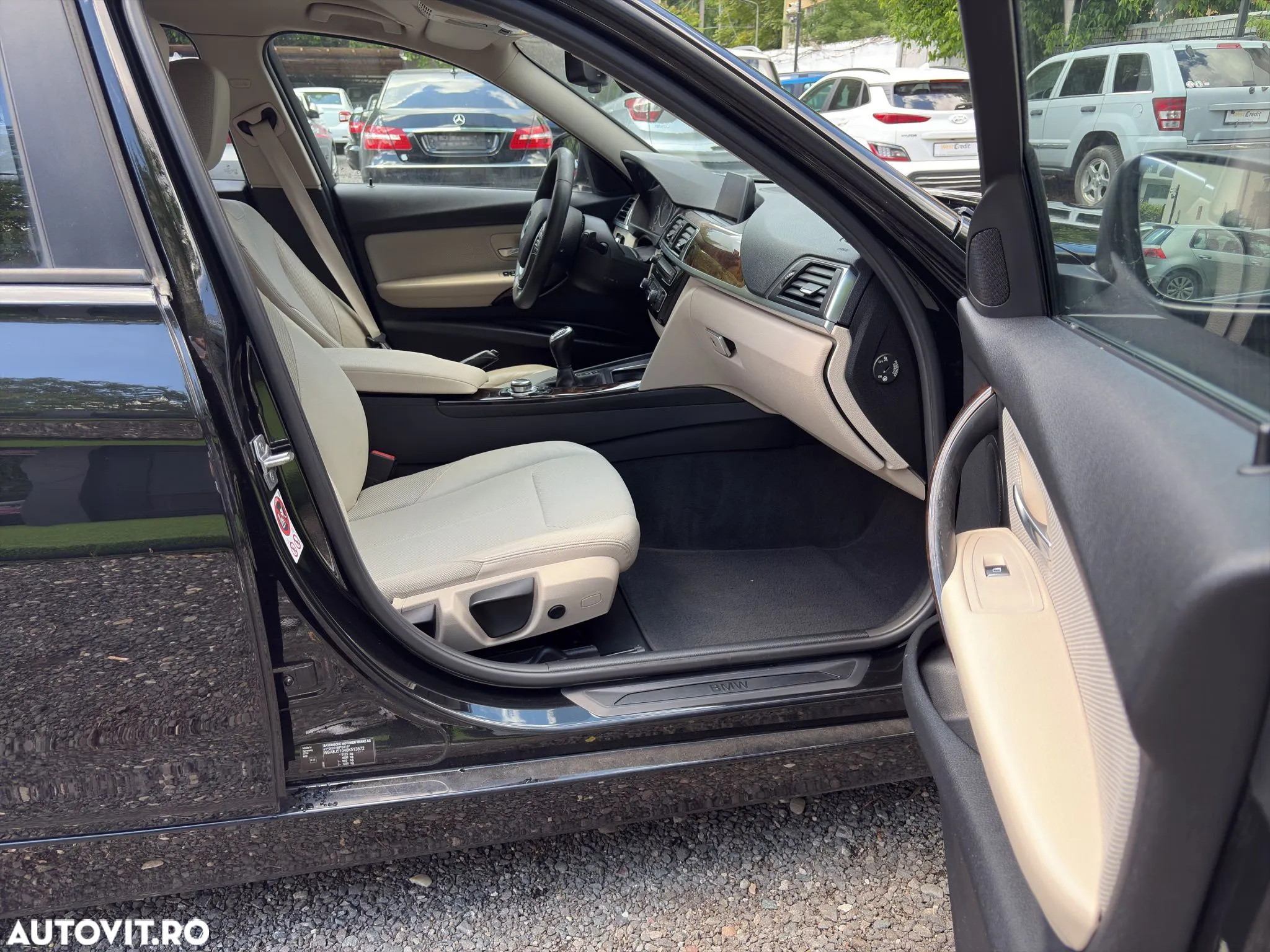 BMW Seria 3 325d Luxury Line - 6
