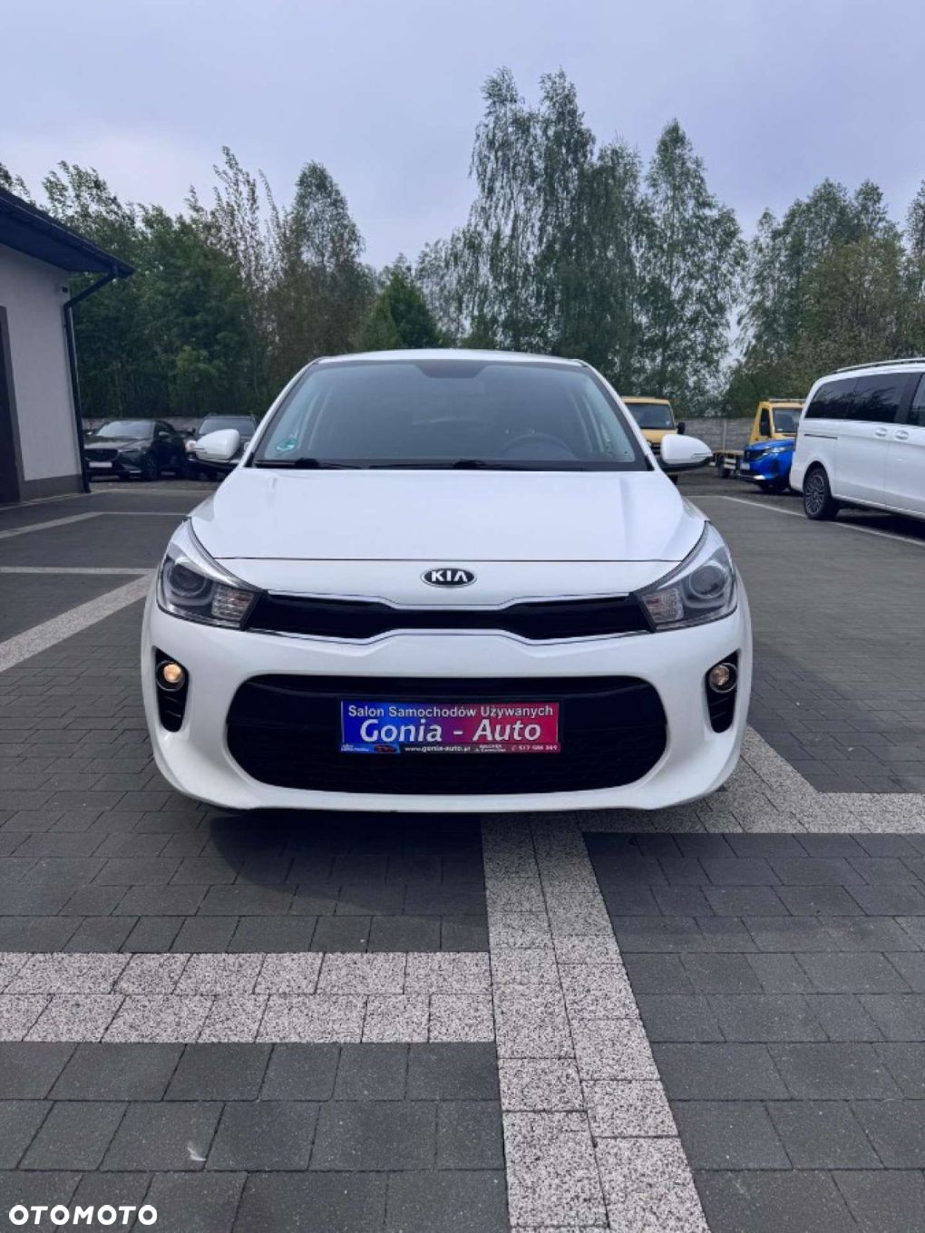 Kia Rio - 9
