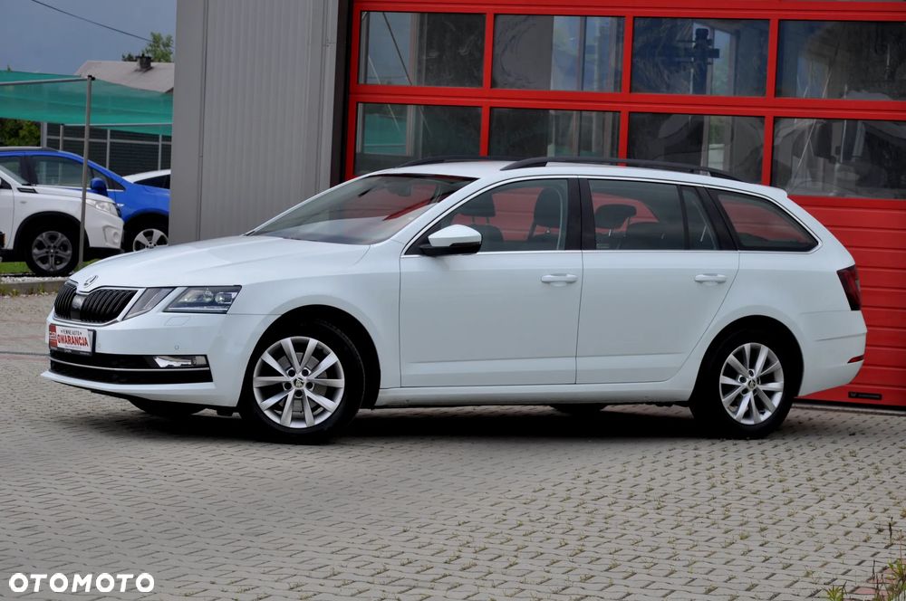 Skoda Octavia 2.0 TDI Edition DSG - 3