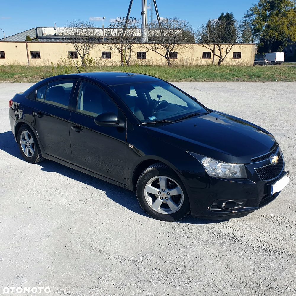 Chevrolet Cruze 1.6 LS - 4
