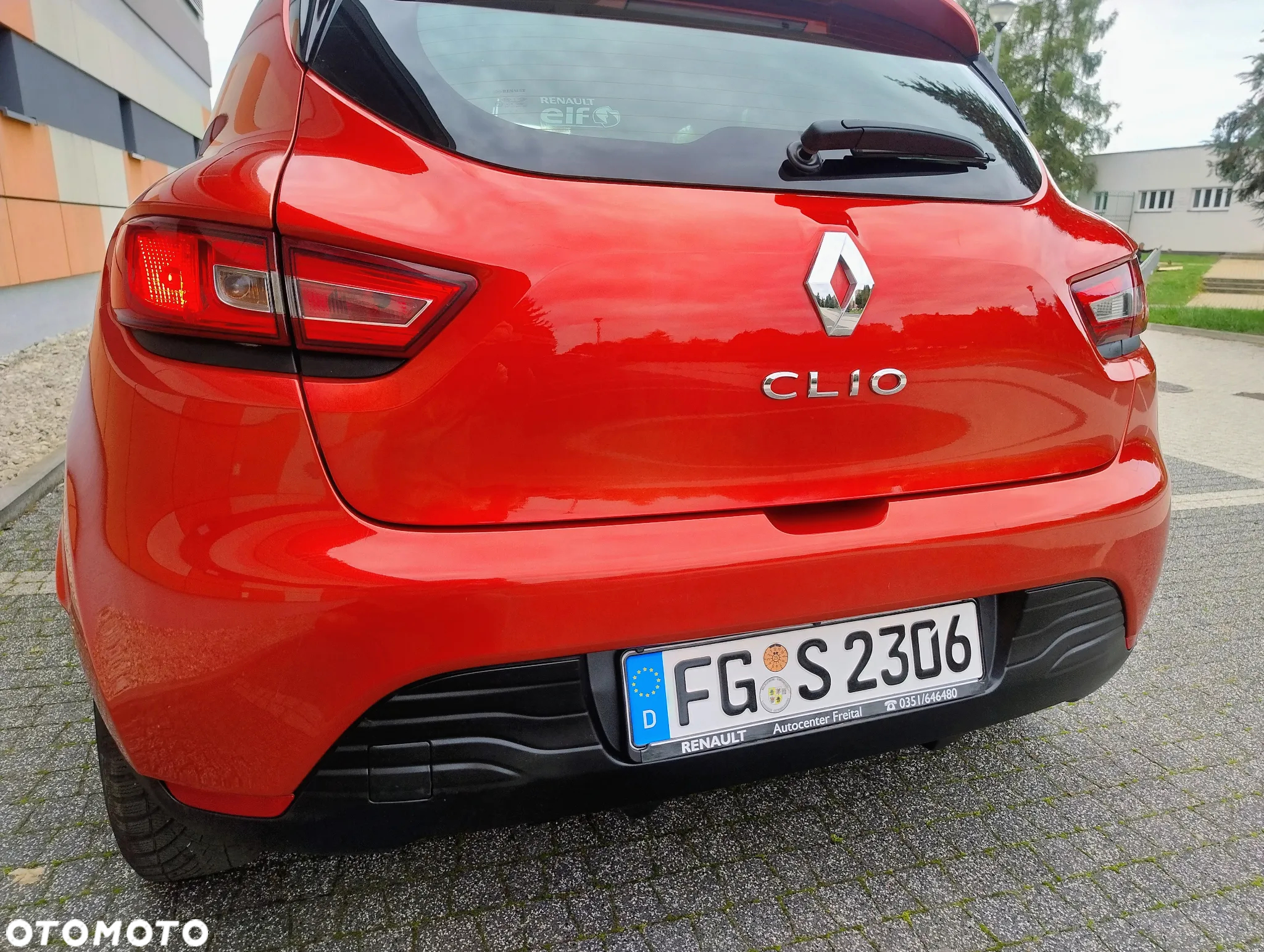 Renault Clio 1.2 16V 75 Experience - 32
