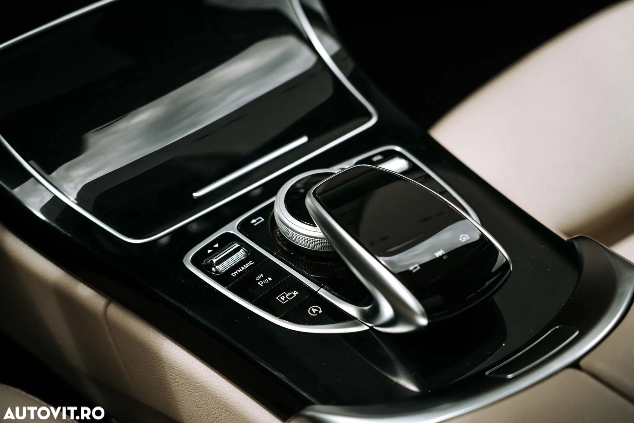 Mercedes-Benz C - 11
