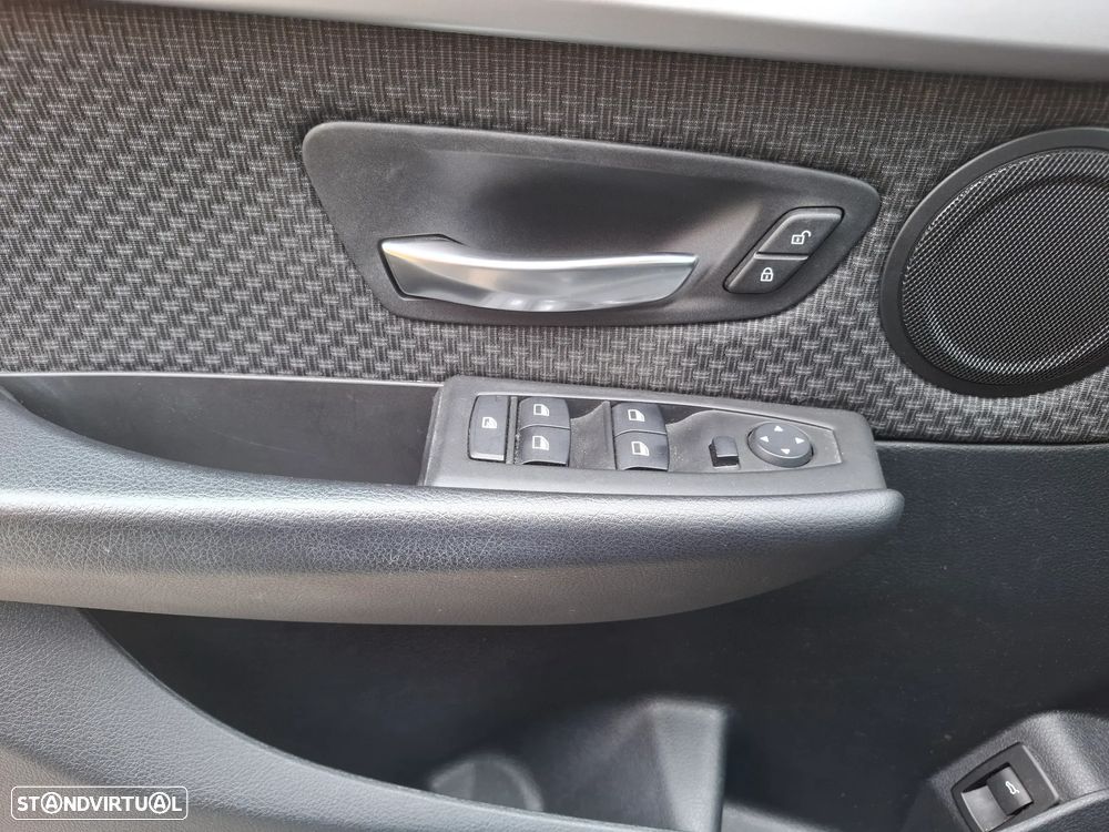 BMW 216 Active Tourer d Corporate Edition - 15