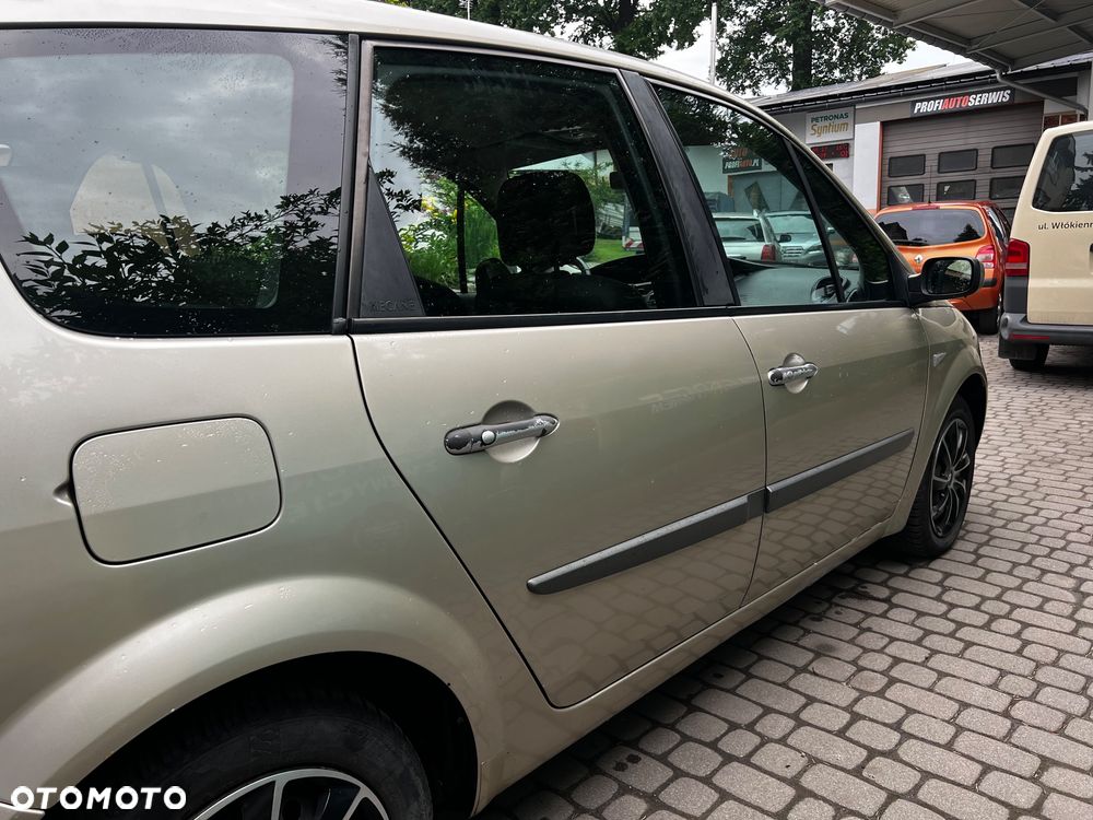 Renault Scenic - 6