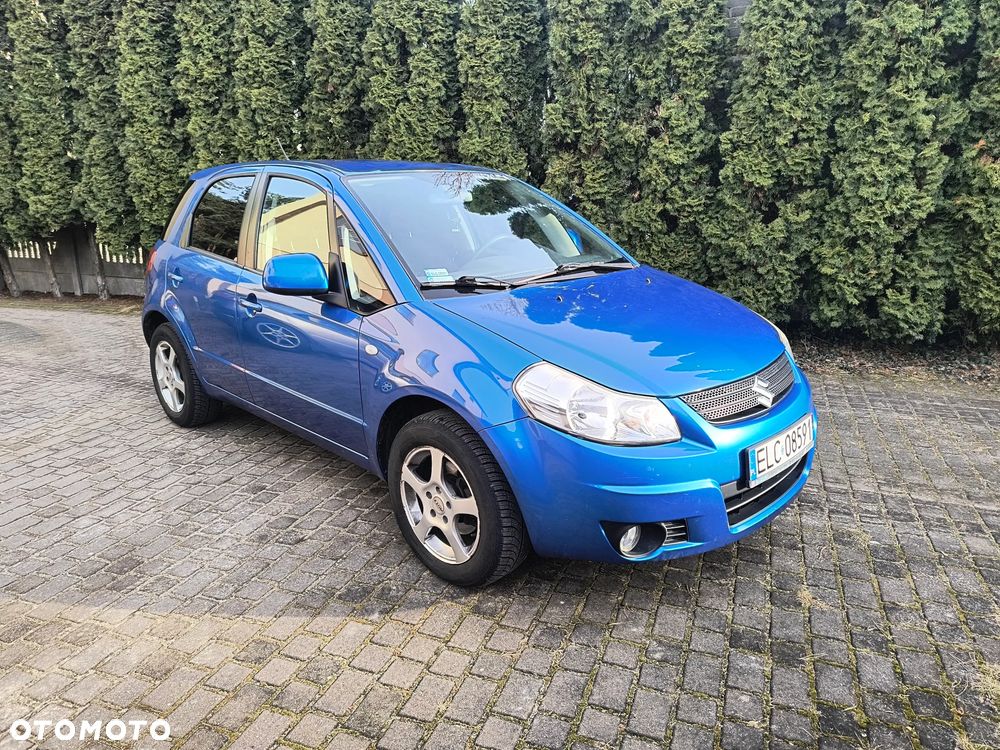 Suzuki SX4 1.6 GS / Premium - 1