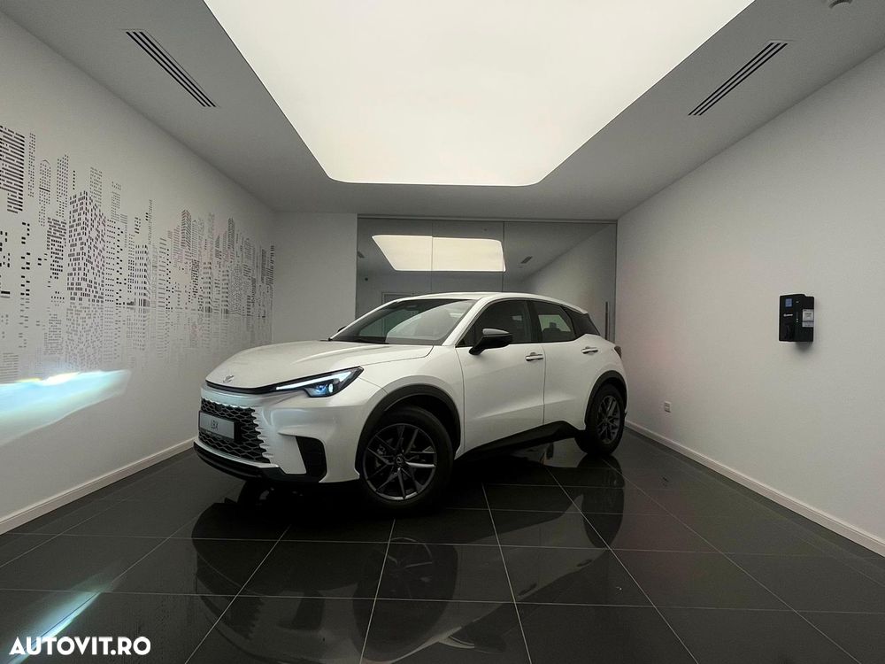 Lexus LBX 1.5 HEV 4x2 CVT Business - 1