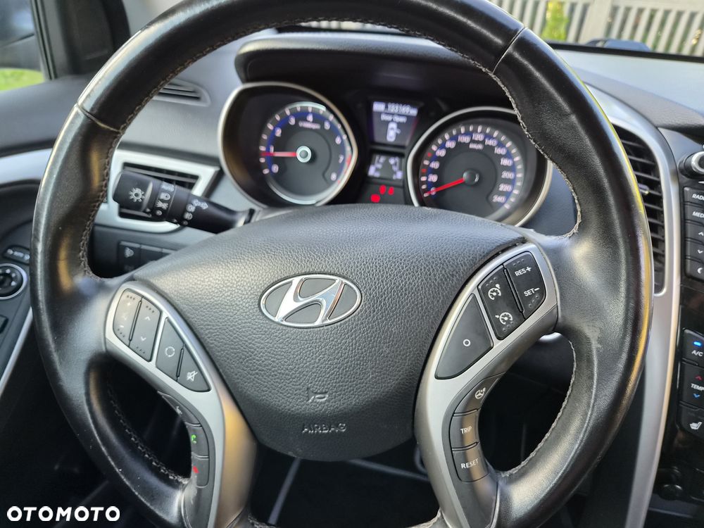 Hyundai i30 blue 1.6 GDI YES Gold - 20