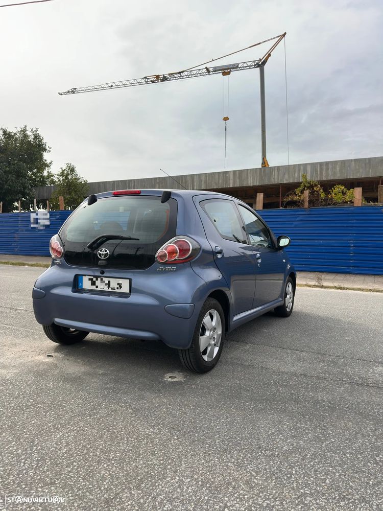 Toyota Aygo 1.0 Plus Sport Pack - 4