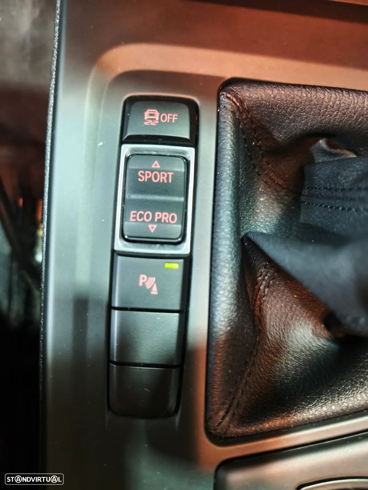 BMW X1 16 d sDrive Advantage - 21