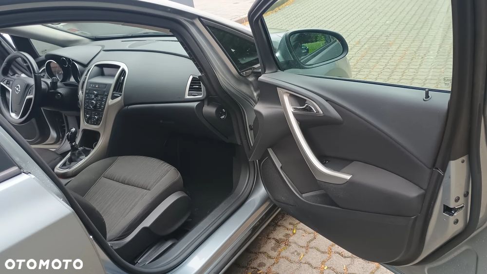 Opel Astra 1.4 T Sport EU6 - 8