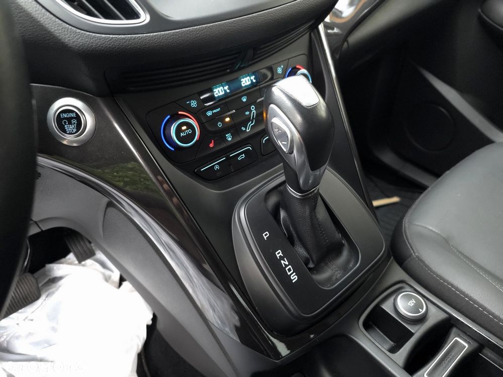 Ford Grand C-MAX - 19