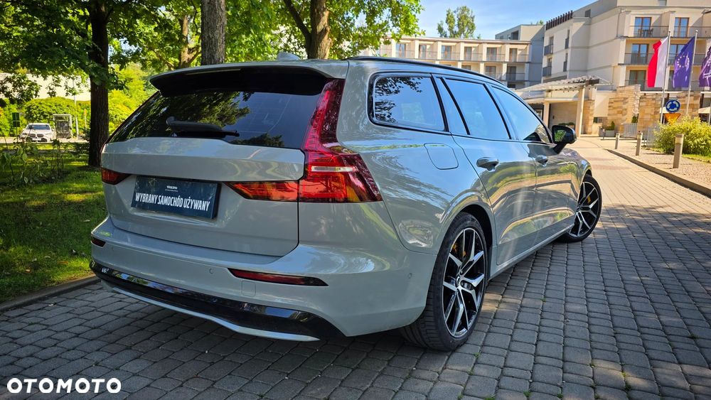 Volvo V60 T8 AWD Plug-In Hybrid Polestar Engineered - 13