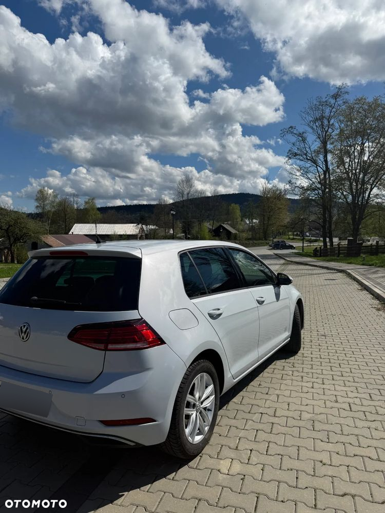 Volkswagen Golf - 8