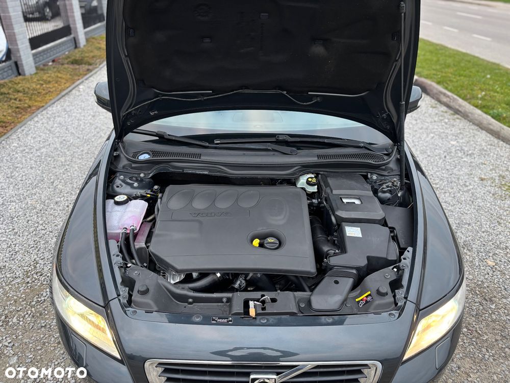 Volvo V50 - 16