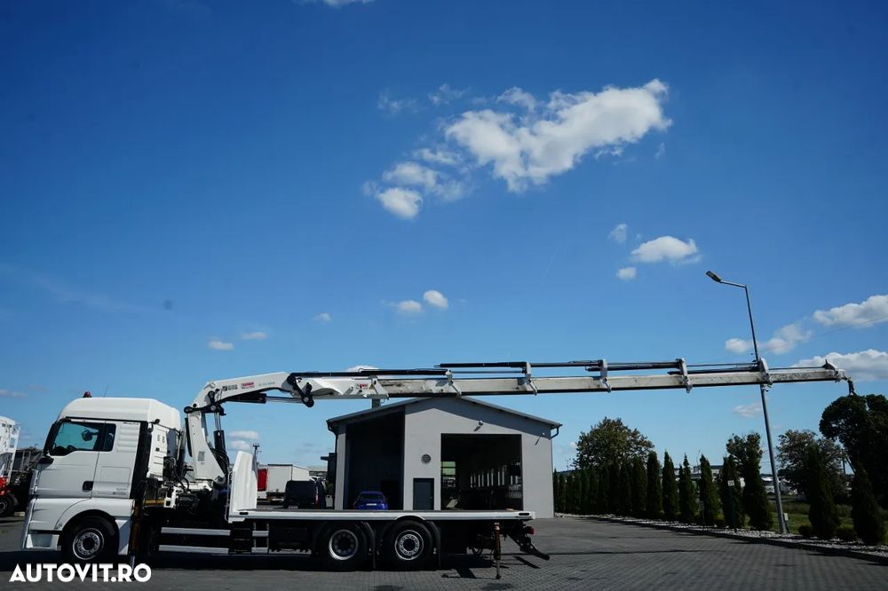 MAN TGX 18.440 / 6x2 / PLATFORMĂ - 6,3 M / HDS HIAB 422 E-6 HIDUO / CAPACITATE MAXIMĂ DE RIDICARE: 12.000 KG / EXTENSIE MAXIMĂ: 16,5 M / TELECOMANDĂ / - 4