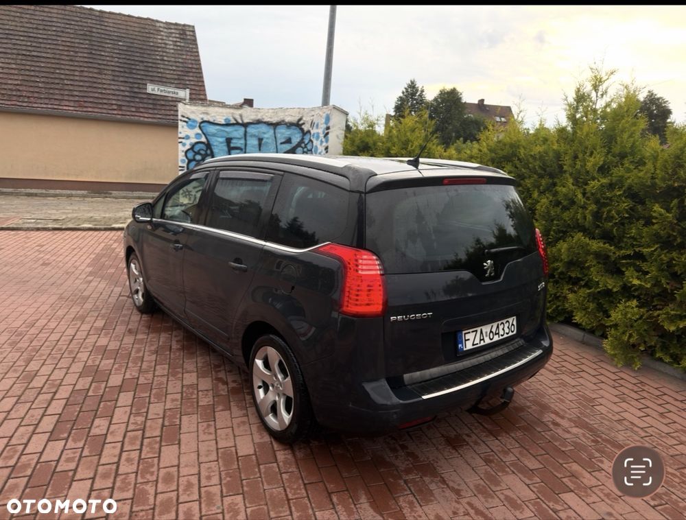 Peugeot 5008 - 4