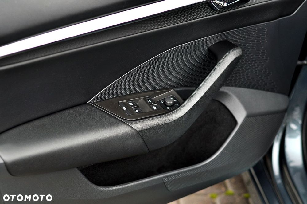 Skoda Octavia 2.0 TDI Style DSG - 30