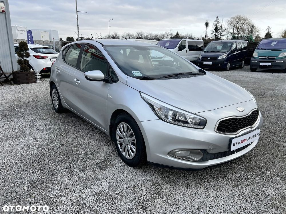Kia Ceed - 9