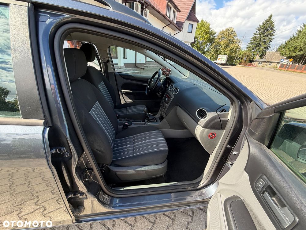 Ford Focus - 10