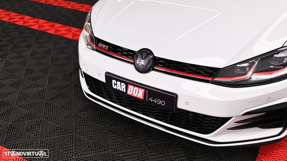 VW Golf GTI 2.0 TSI OPF DSG Performance - 17
