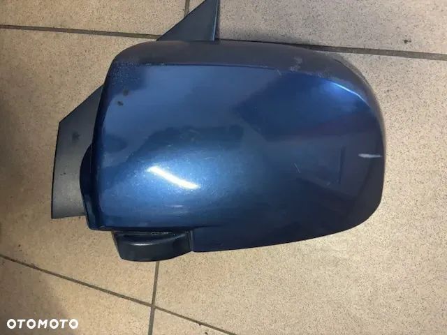 LUSTERKO LEWE KIA CARENS II 5 PIN - 3