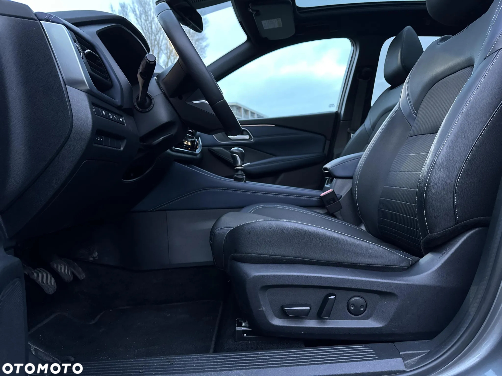 Nissan Qashqai 1.3 DIG-T mHEV Tekna - 19