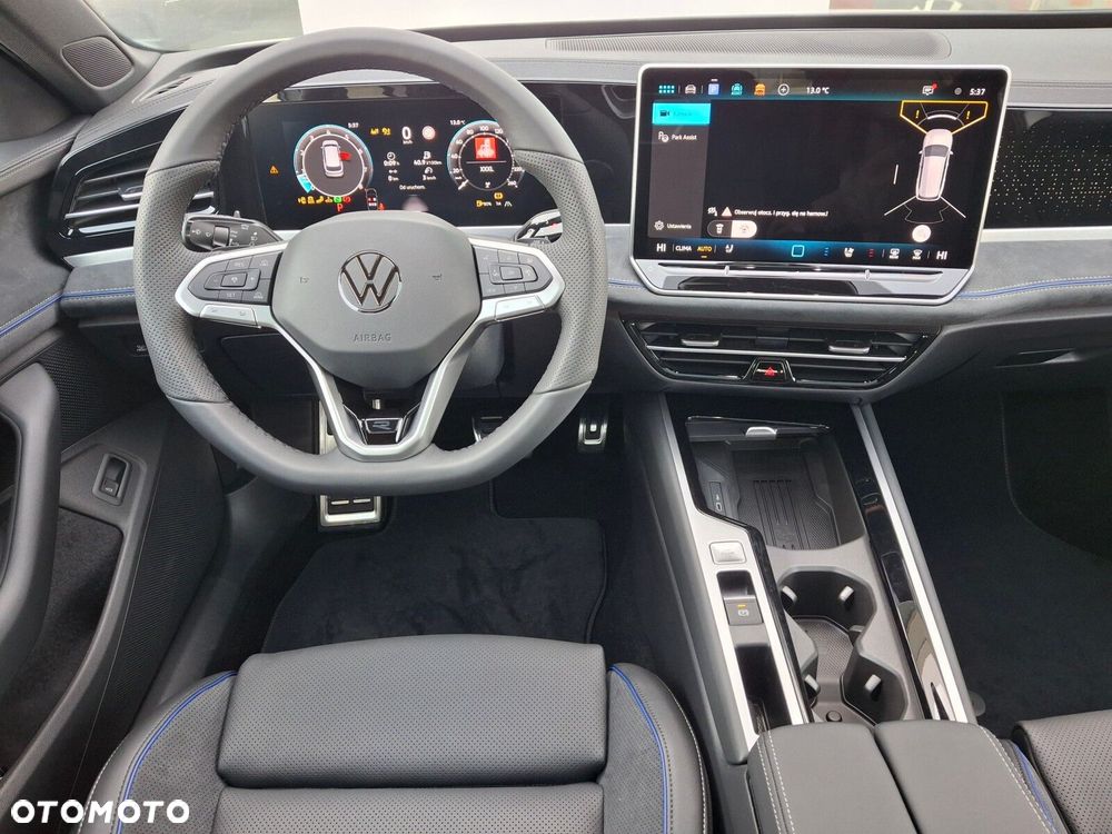 Volkswagen Passat - 26