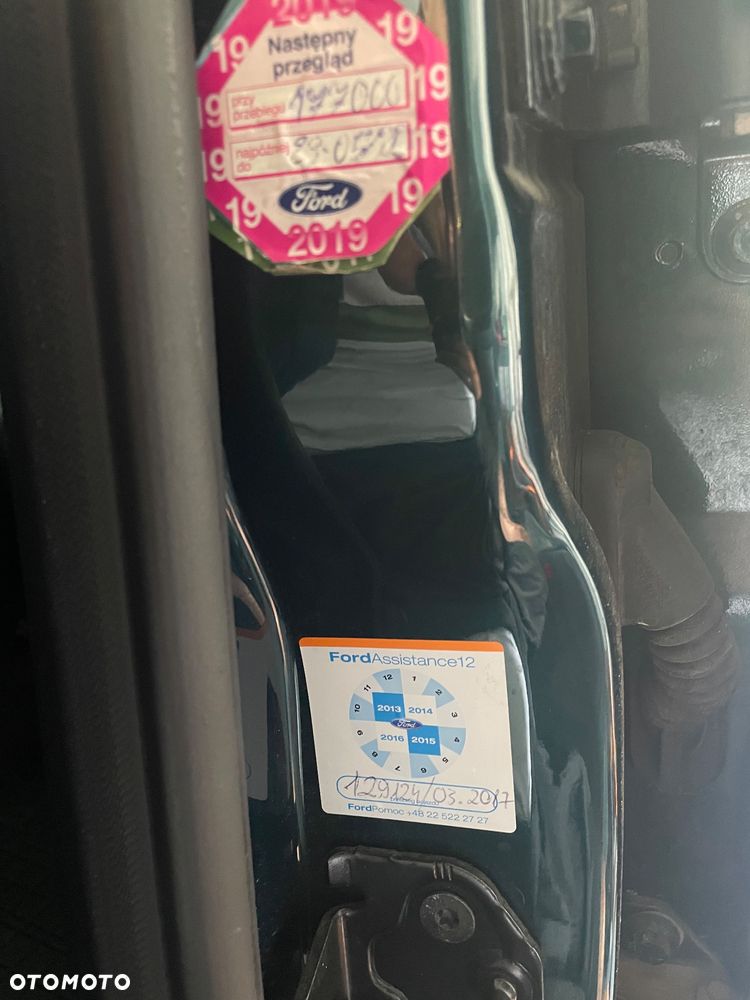 Ford S-Max 2.5 Titanium - 26