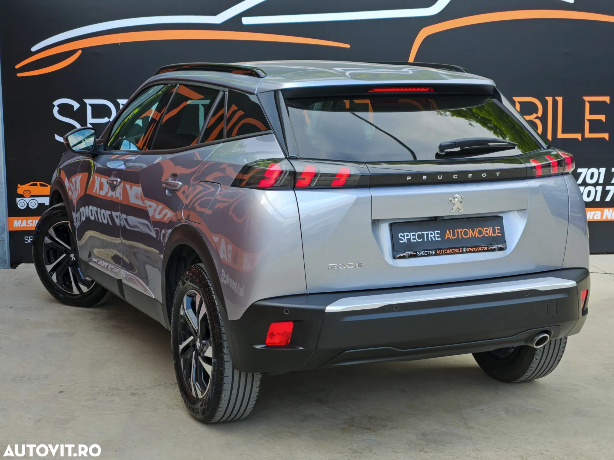 Peugeot 2008 1.5 BlueHDI 130 S&S EAT8 Allure - 5