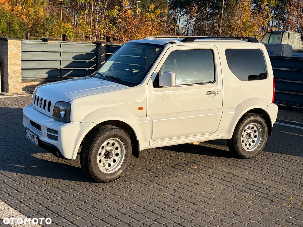 Suzuki Jimny 2011 photo 3