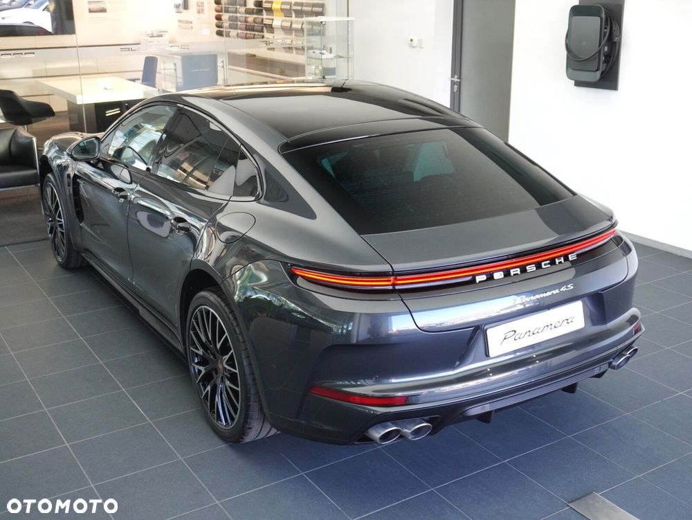 Porsche Panamera 4S E-Hybrid PHEV - 20