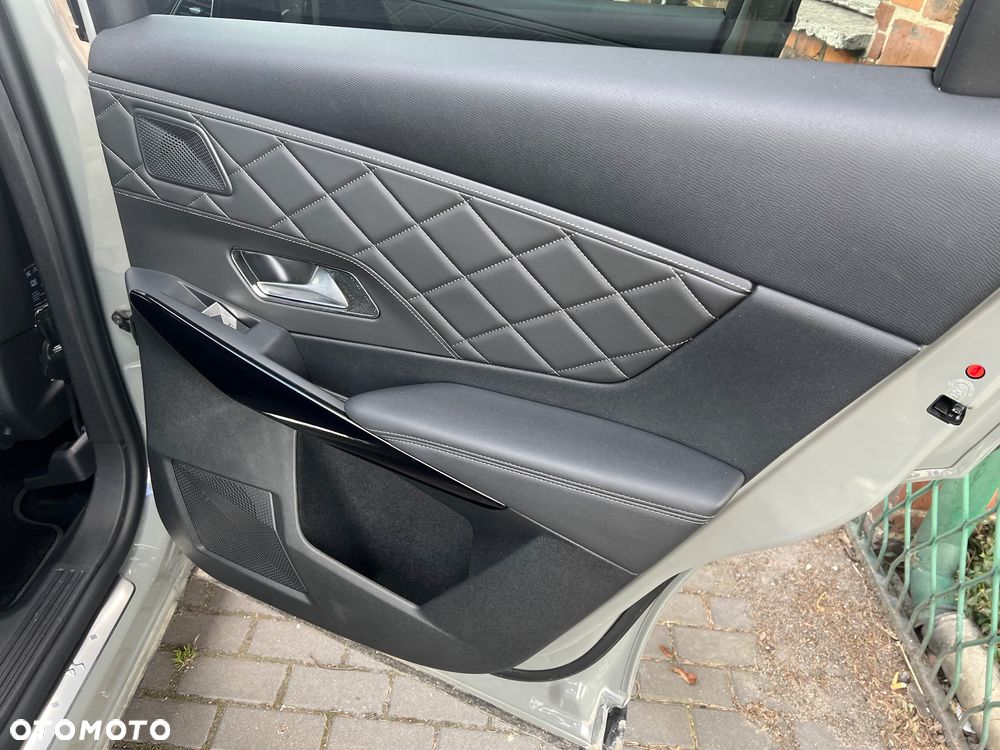 DS Automobiles DS 7 Crossback - 36