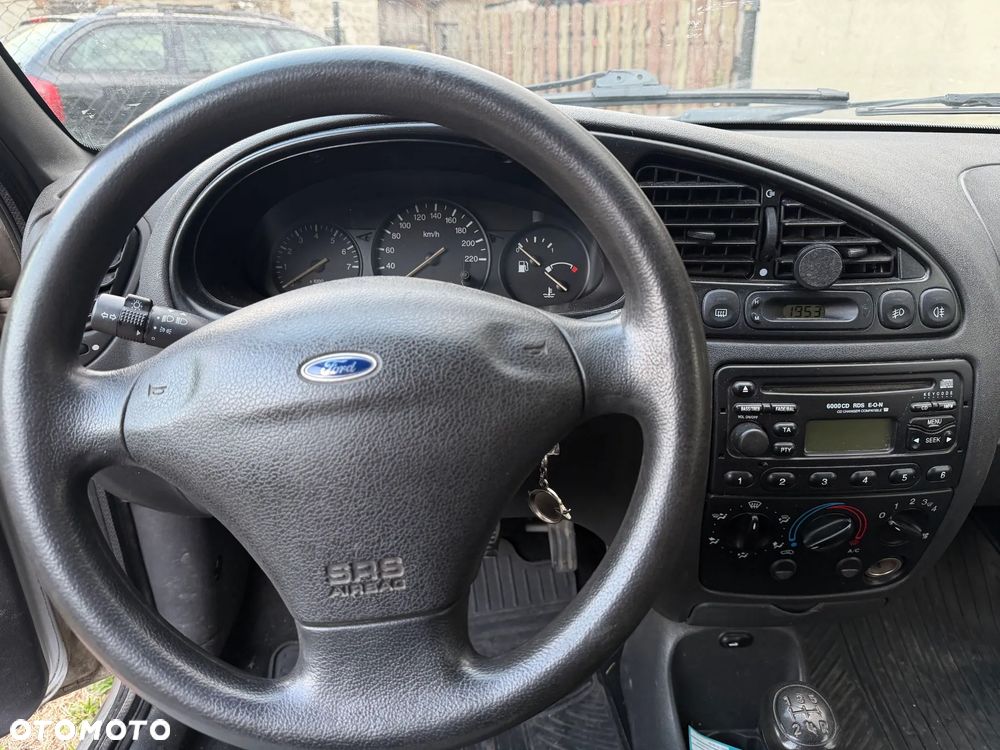 Ford Fiesta - 6