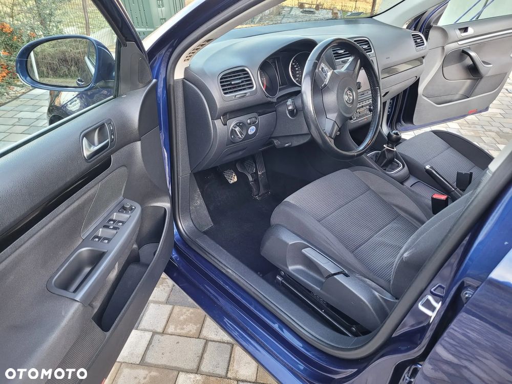 Volkswagen Golf - 12
