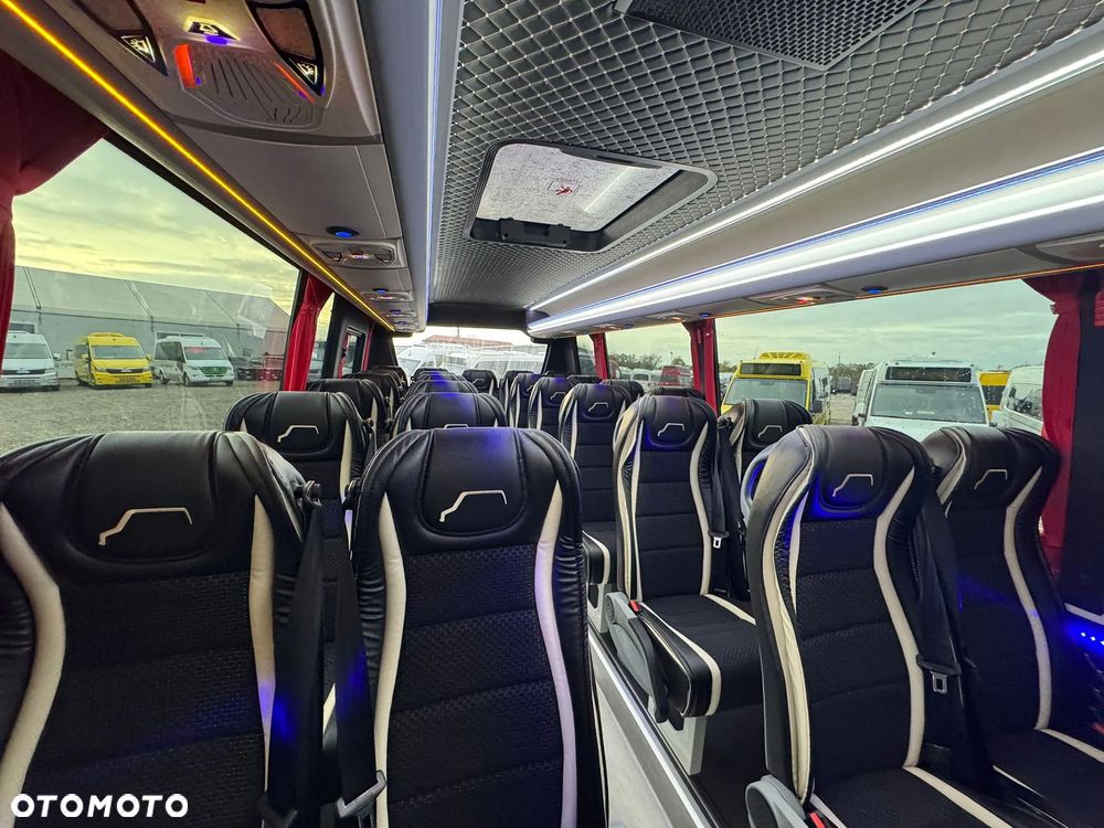 Mercedes-Benz Sprinter 519 - 16
