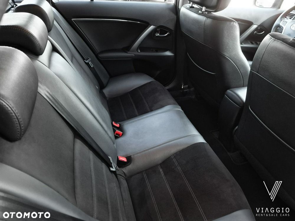 Toyota Avensis 1.8 Sol EU5 - 24