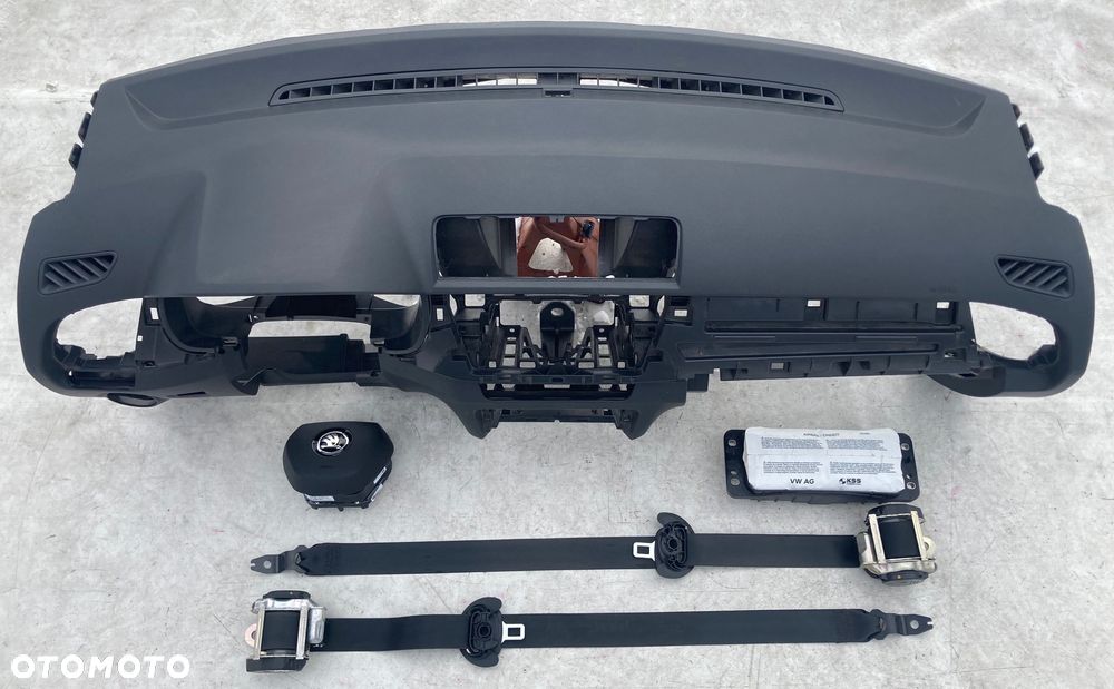 SKODA FABIA III 3 LIFT LIFTIN FL DESKA KONSOLA KOKPIT PULPIT PÓŁKA  PARAPET AIRBAG PODUSZKI POWIETRZNE PASY PAS SRS - 1