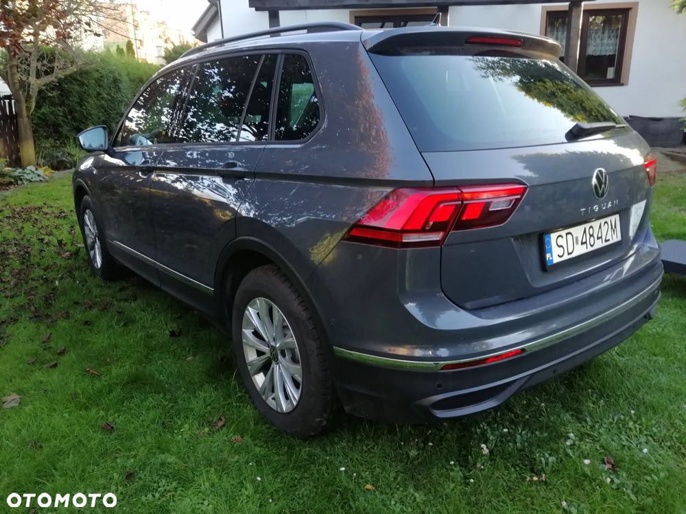 Volkswagen Tiguan - 12