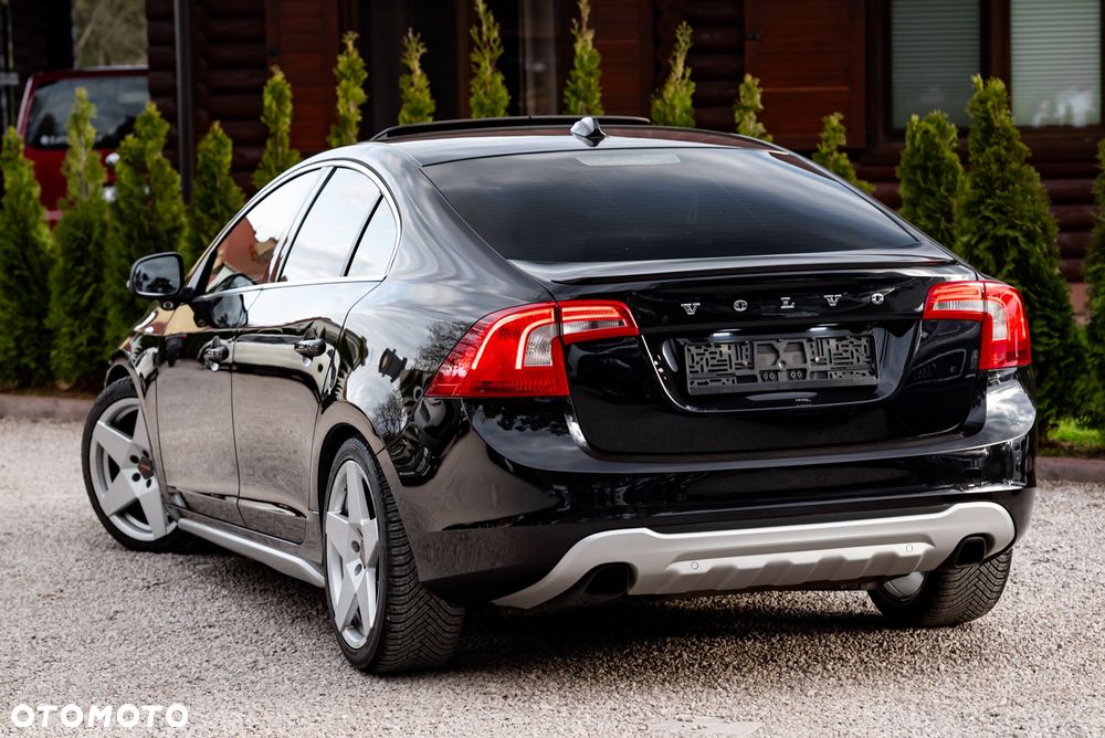 Volvo S60 D5 AWD Geartronic RDesign - 9