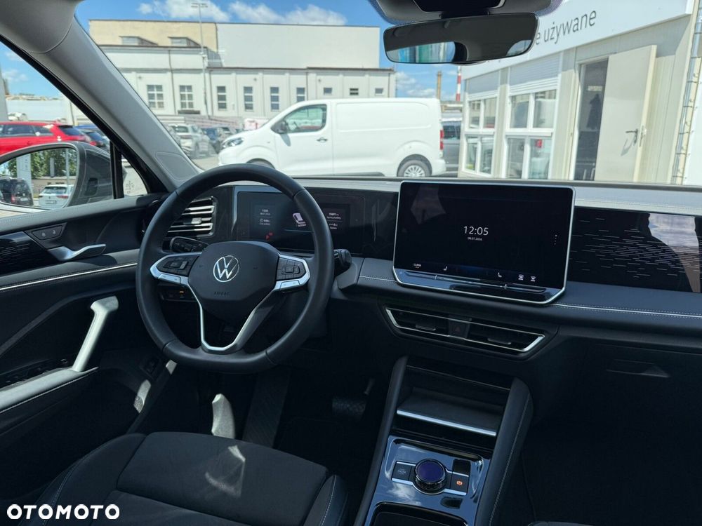 Volkswagen Tiguan 1.5 eTSI Elegance DSG - 27
