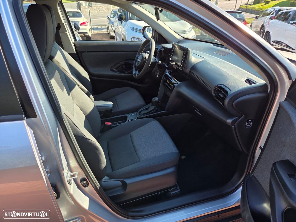 Toyota Yaris Cross 1.5 HDF Comfort - 19
