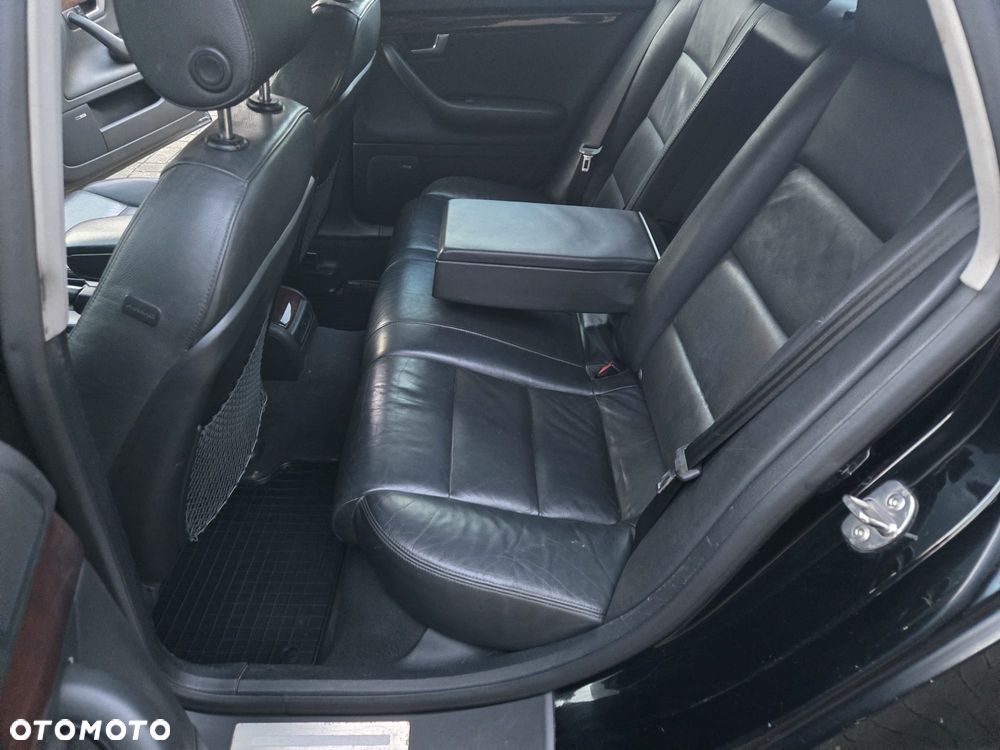 Audi A4 Limousine - 9
