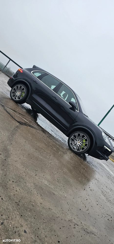 Porsche Cayenne S E-Hybrid Platinum Edition - 14