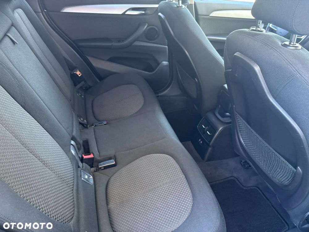 BMW X1 xDrive20d Advantage sport - 32