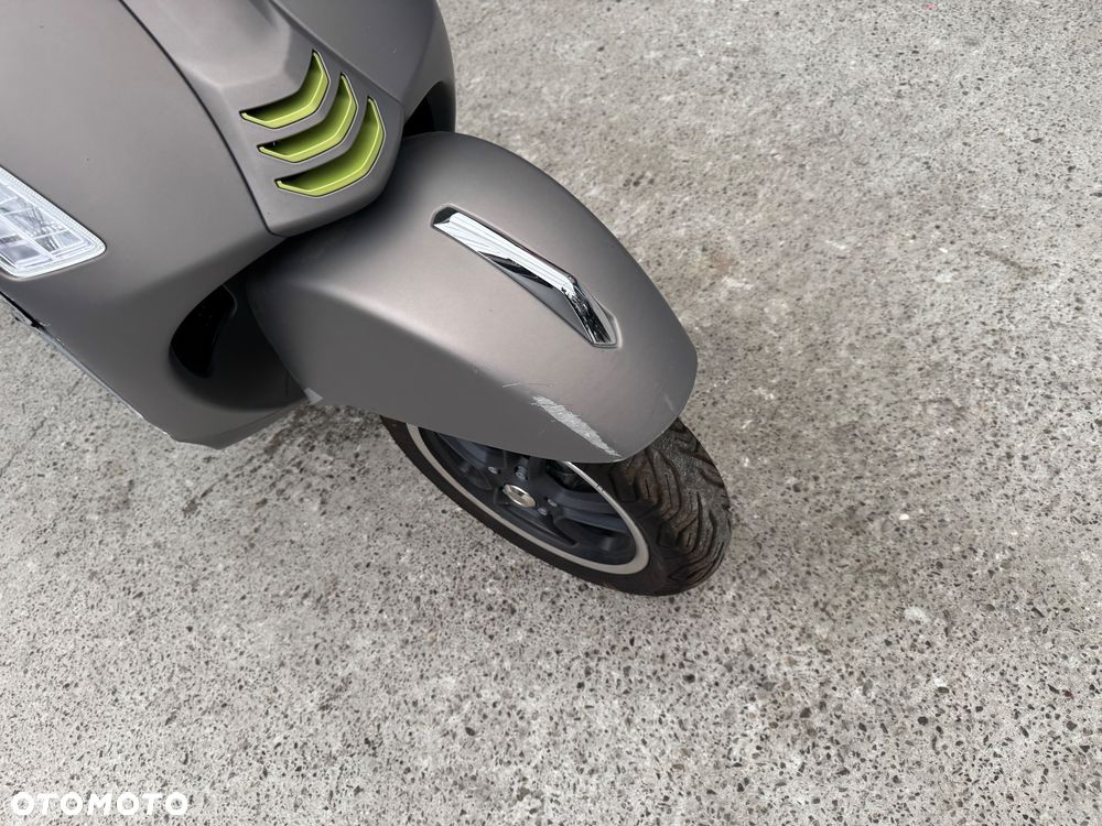 Vespa GTS - 13
