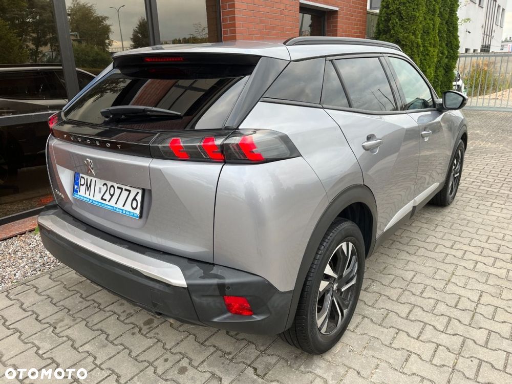 Peugeot 2008 PureTech 100 Allure S&S BVM6 - 3